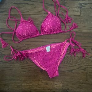 Billabong 2 piece 👙 pink bikini size L (realistically S/M) 😆